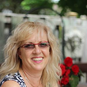 Meet your Posher, Lisa